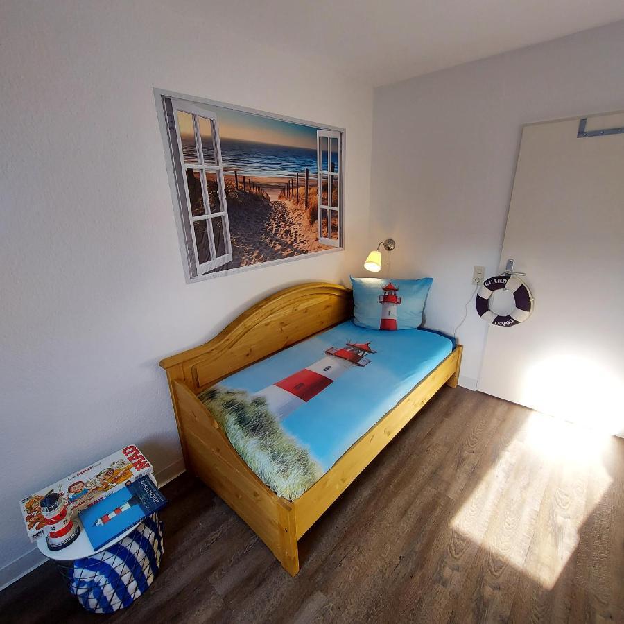 Ferienwohnungen Im Haus Ankerplatz Esens Bagian luar foto